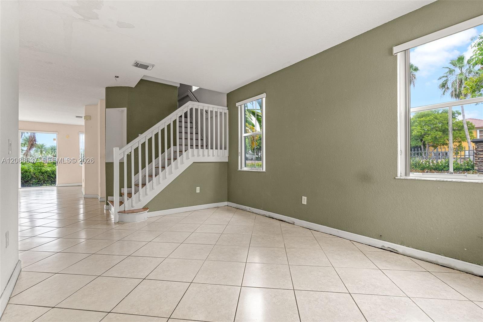 11401 NW 76th Ter, Doral FL 33178 photo 3