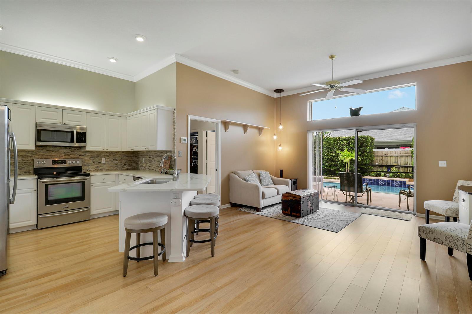 6275 Lucerne Street, Jupiter FL 33458 photo 4