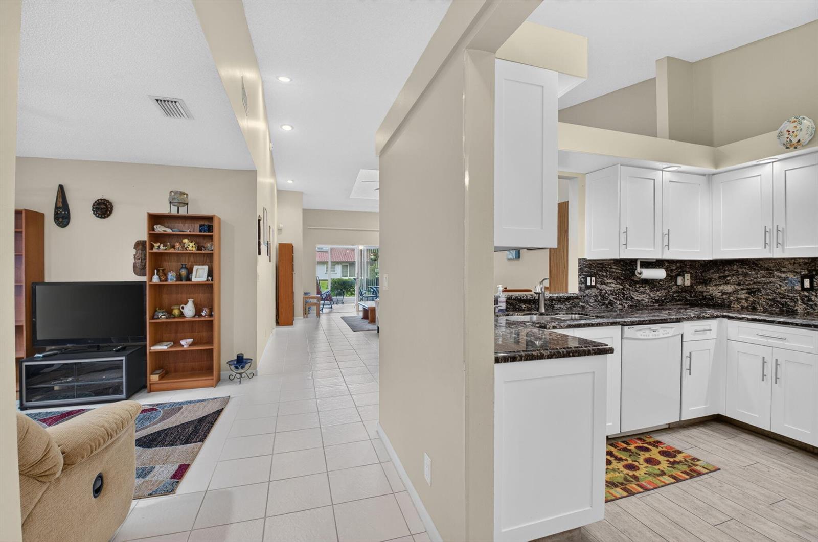 6367 Pointe Pleasant Circle, Delray Beach FL 33484 photo 4