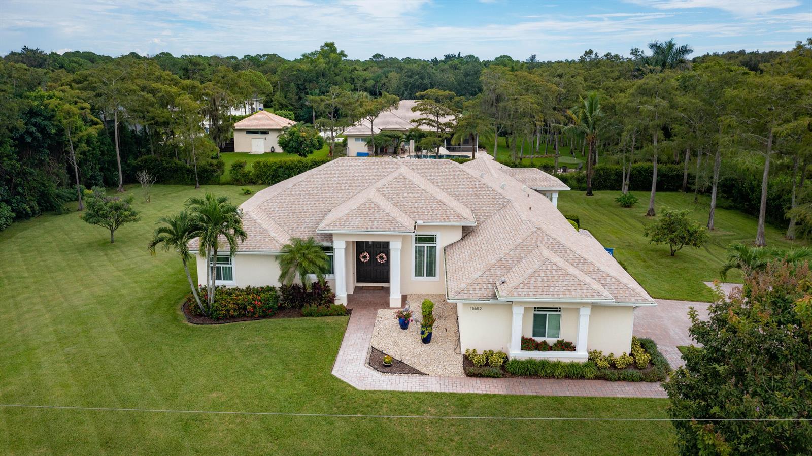 15652 86TH Way N, Palm Beach Gardens FL 33418 photo 2