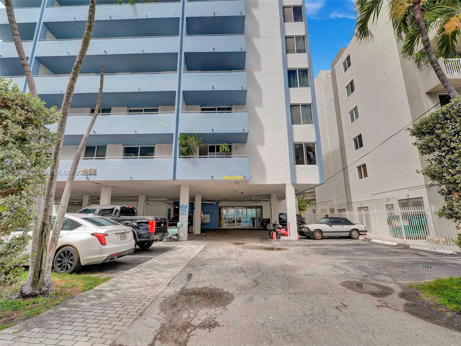1658 Bay Rd # 303, Miami Beach FL 33139 photo 3
