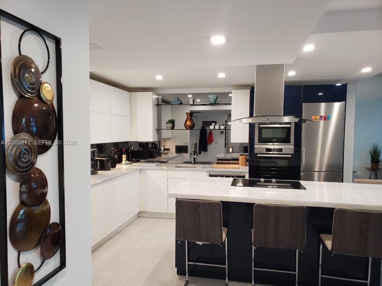 2301 Collins # 516, Miami Beach FL 33139 photo 2