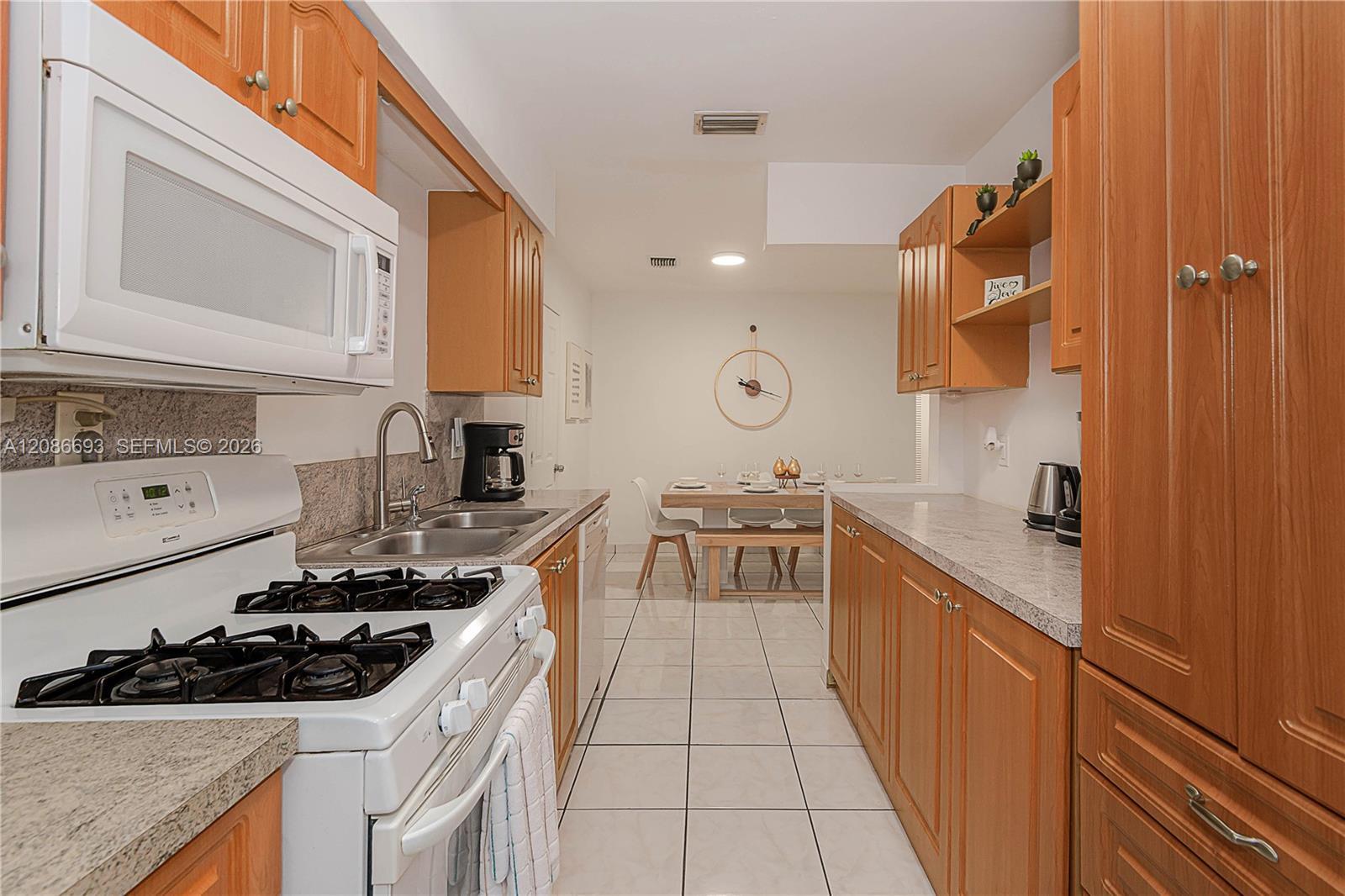 815 NE 6th St # 0, Hallandale Beach FL 33009 photo 5