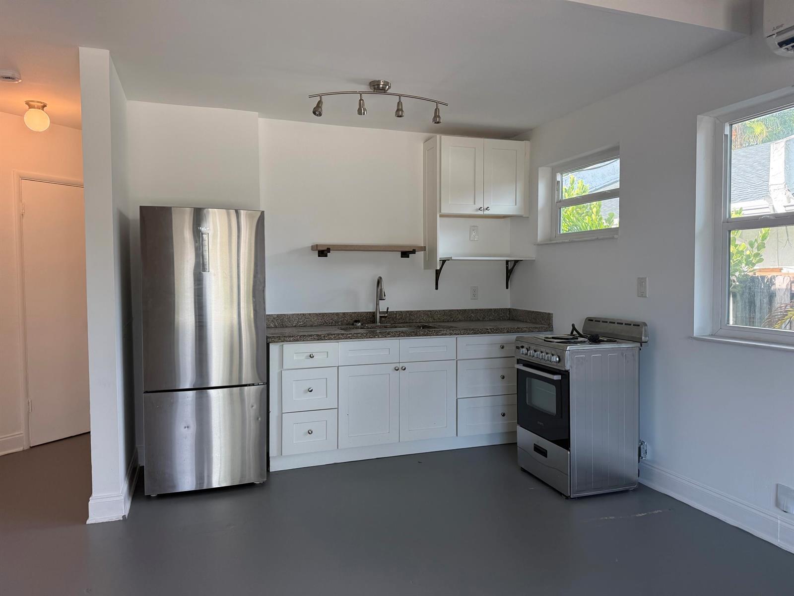 900 SE 12th Street, Fort Lauderdale FL 33316 photo 2