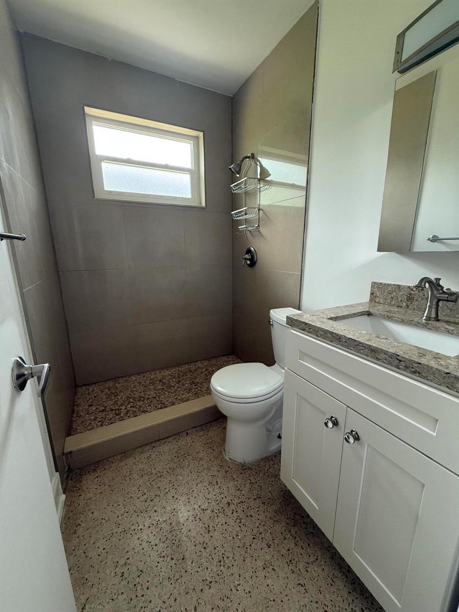 900 SE 12th Street, Fort Lauderdale FL 33316 photo 5