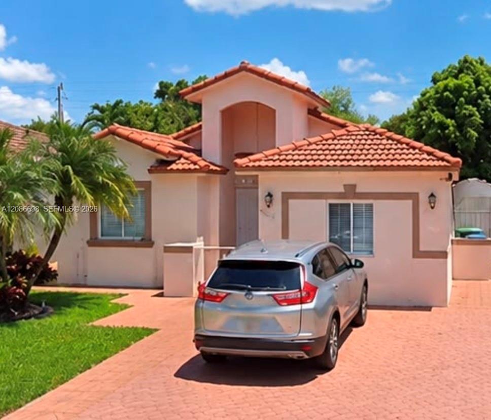 8010 NW 186th Ter, Hialeah FL 33015