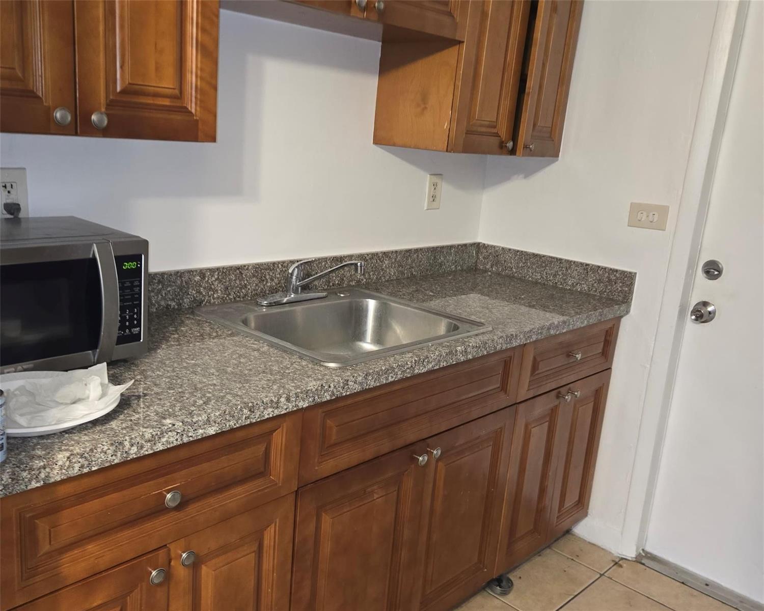 15721 NW 39TH Place, Miami Gardens FL 33054 photo 5