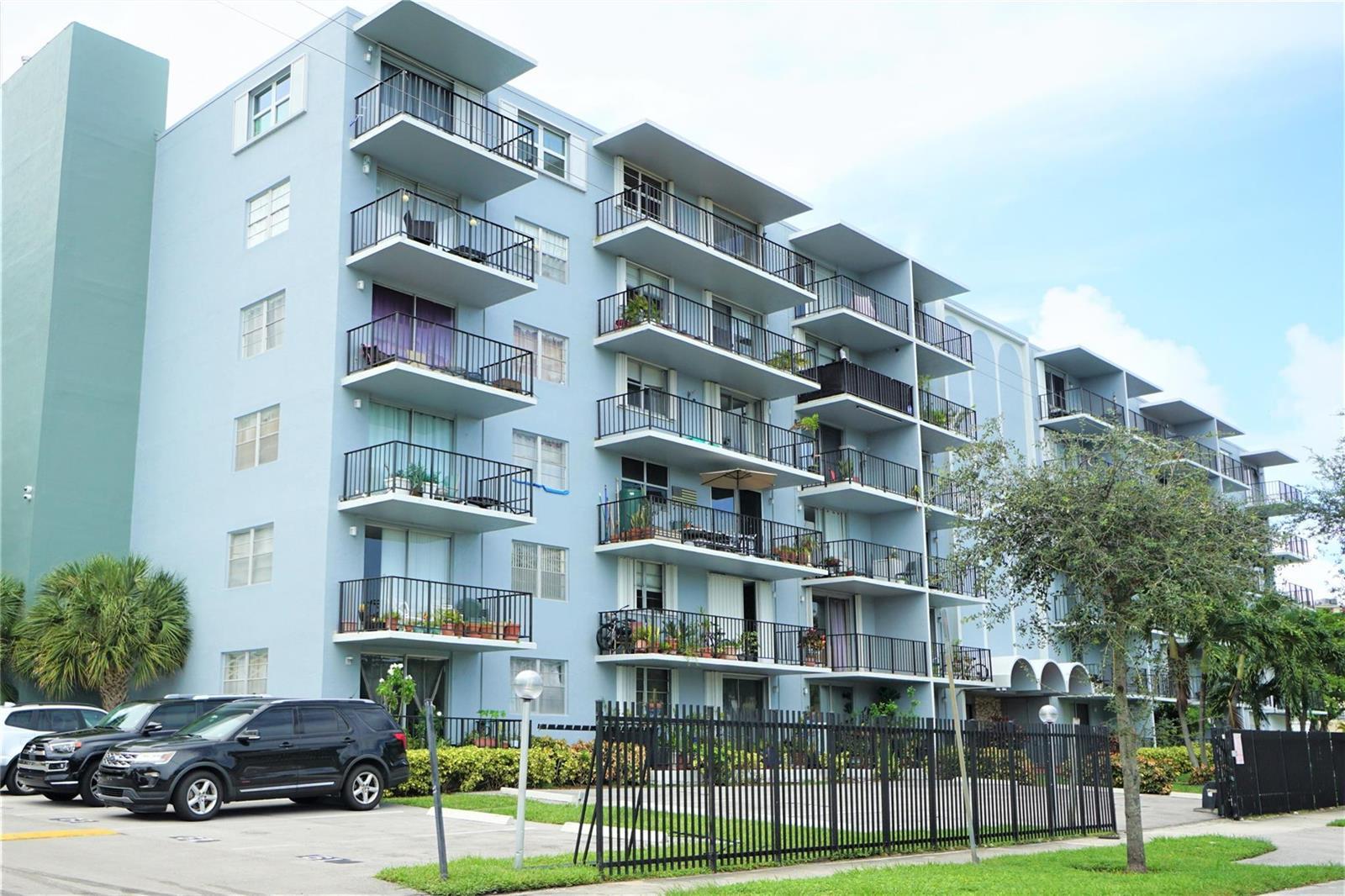 12500 NE 15TH Avenue # 614, North Miami FL 33161