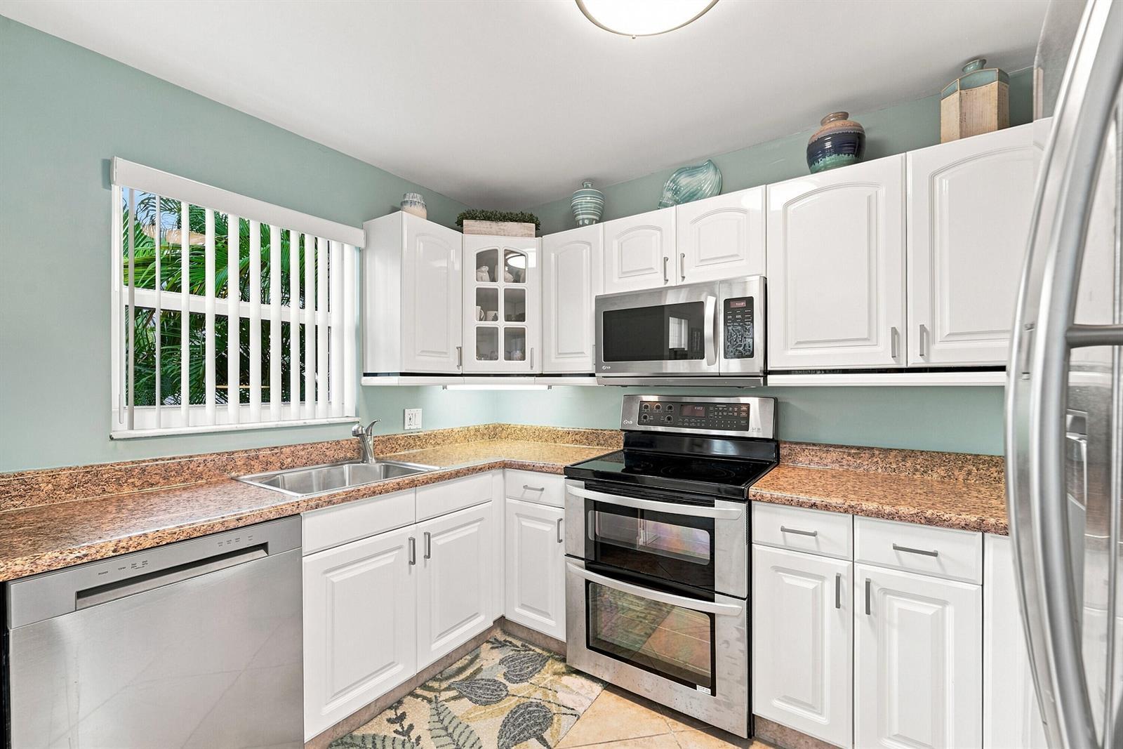 2870 NE 14TH ST Causeway # 208C, Pompano Beach FL 33062 photo 2