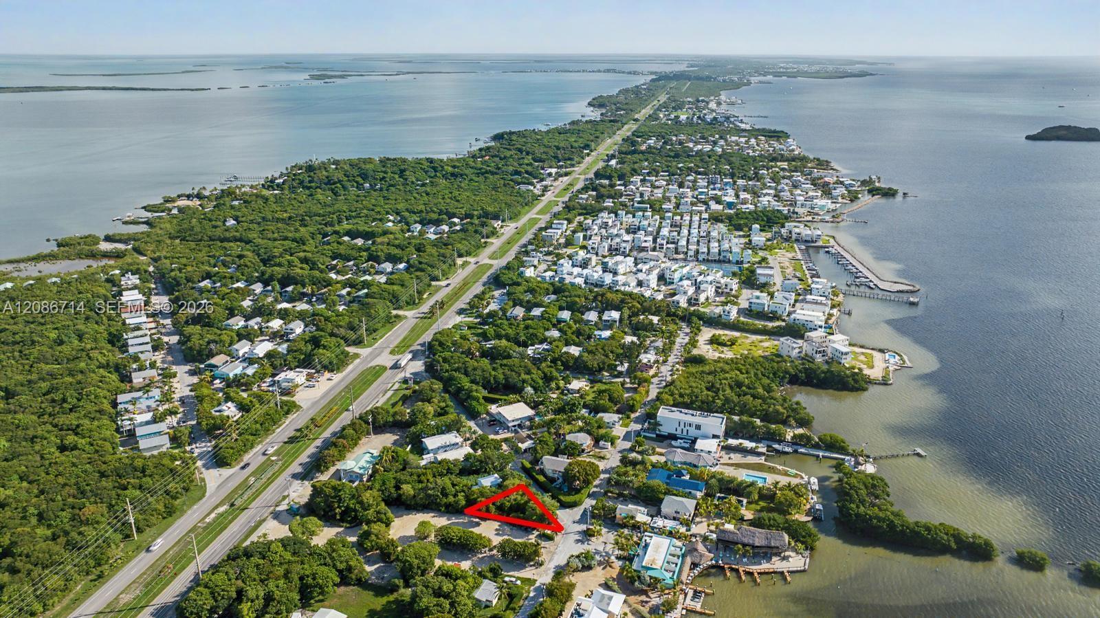15 Ocean View Blvd, Key Largo FL 33037 photo 2