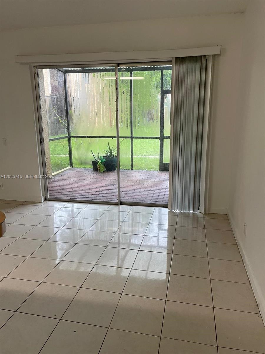 4527 Treehouse Ln # 3B, Tamarac FL 33319