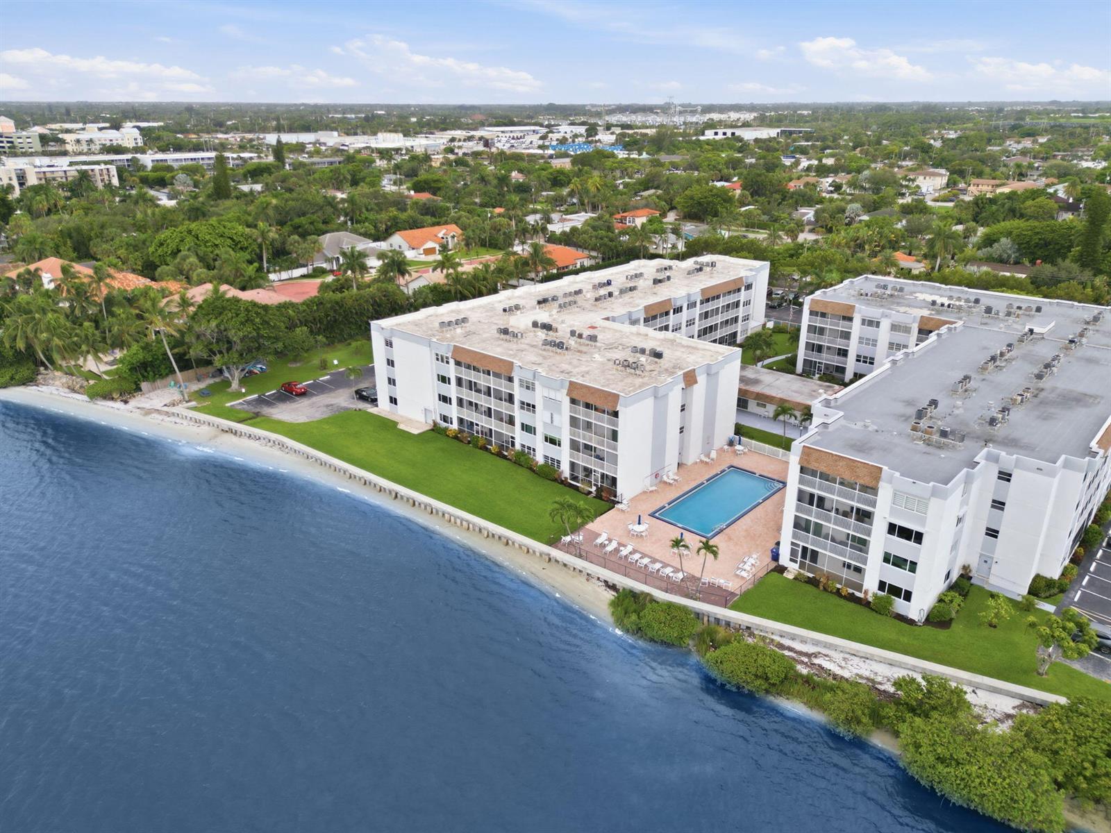 1516 S Lakeside Drive # 408, FL 33460