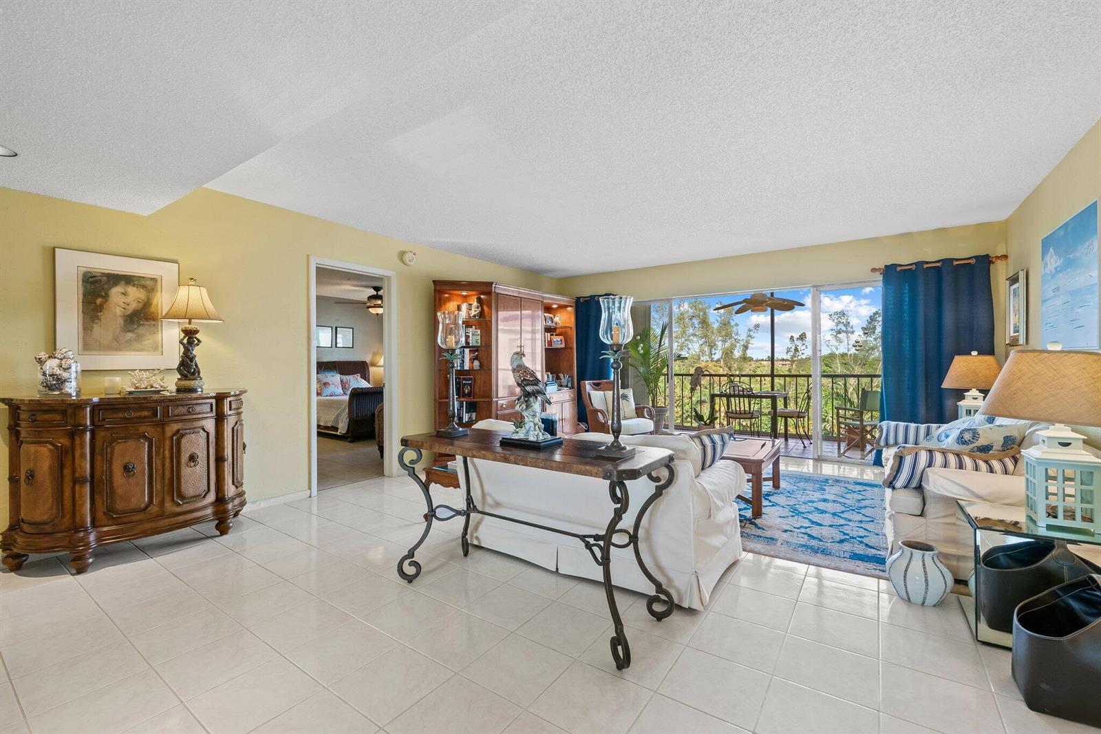 3930 Inverrary Boulevard # D, Lauderhill FL 33319 photo 2