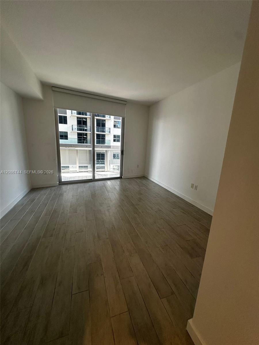 1010 SW 2nd Ave # 1005, Miami FL 33130 photo 2
