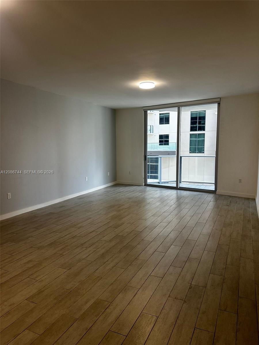 1010 SW 2nd Ave # 1005, Miami FL 33130 photo 3