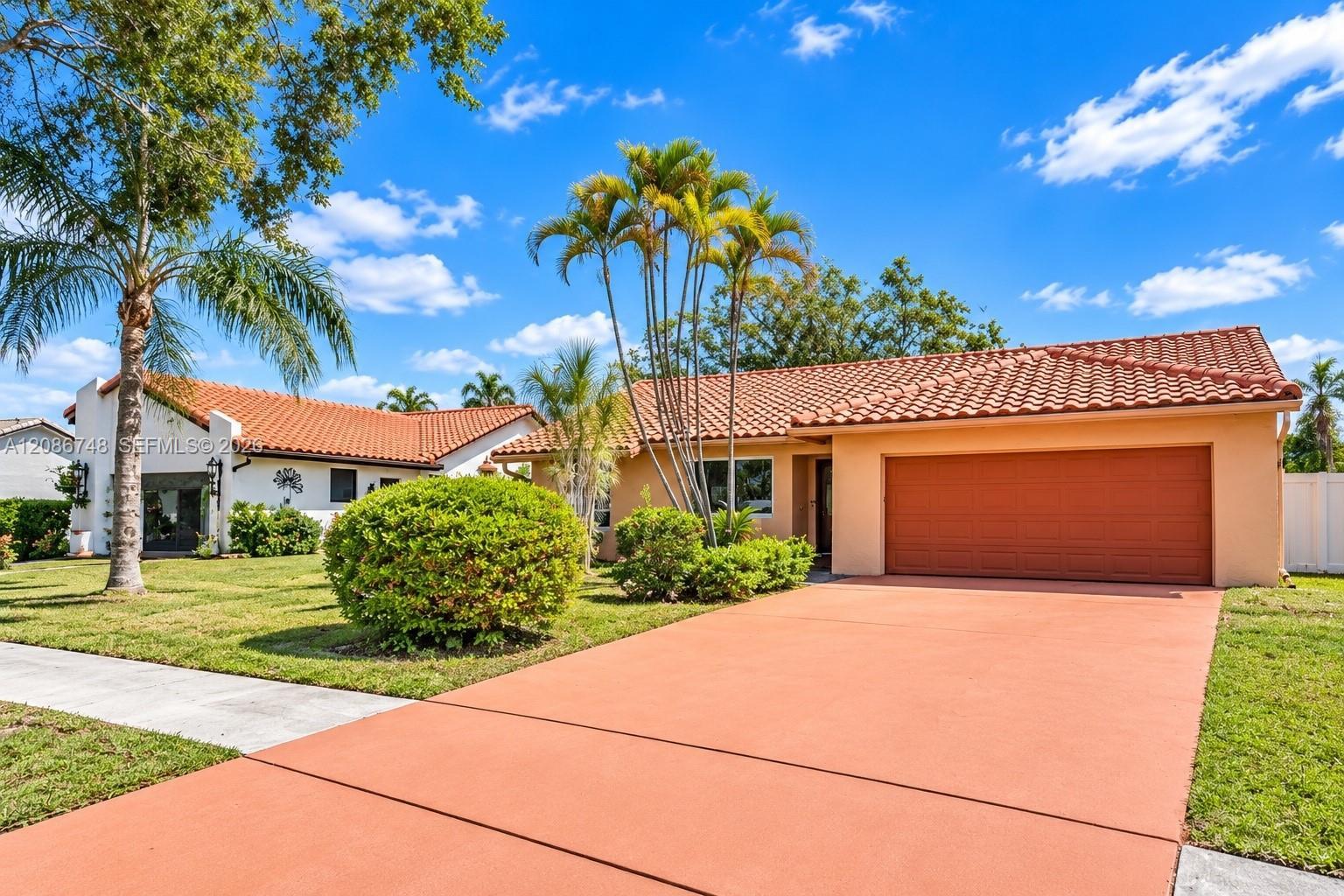 21034 Chinaberry Dr # 21034, Boca Raton FL 33428