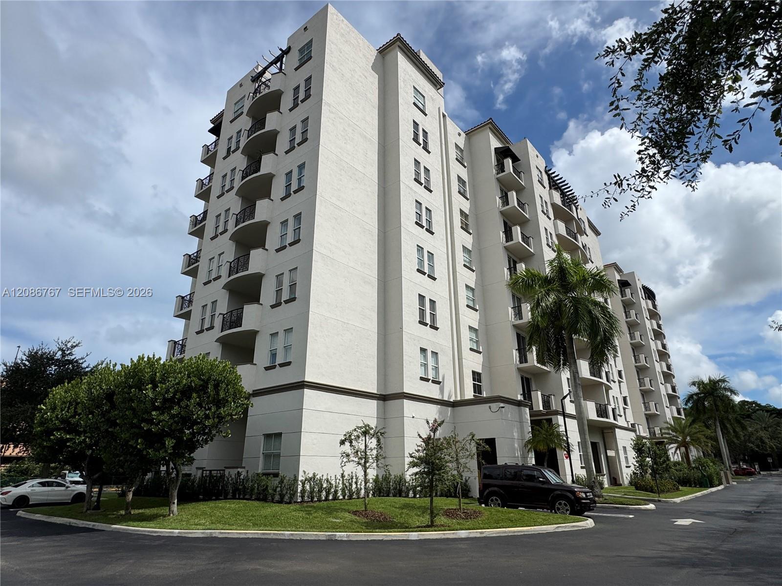 9021 SW 94th St # 303, Miami FL 33176