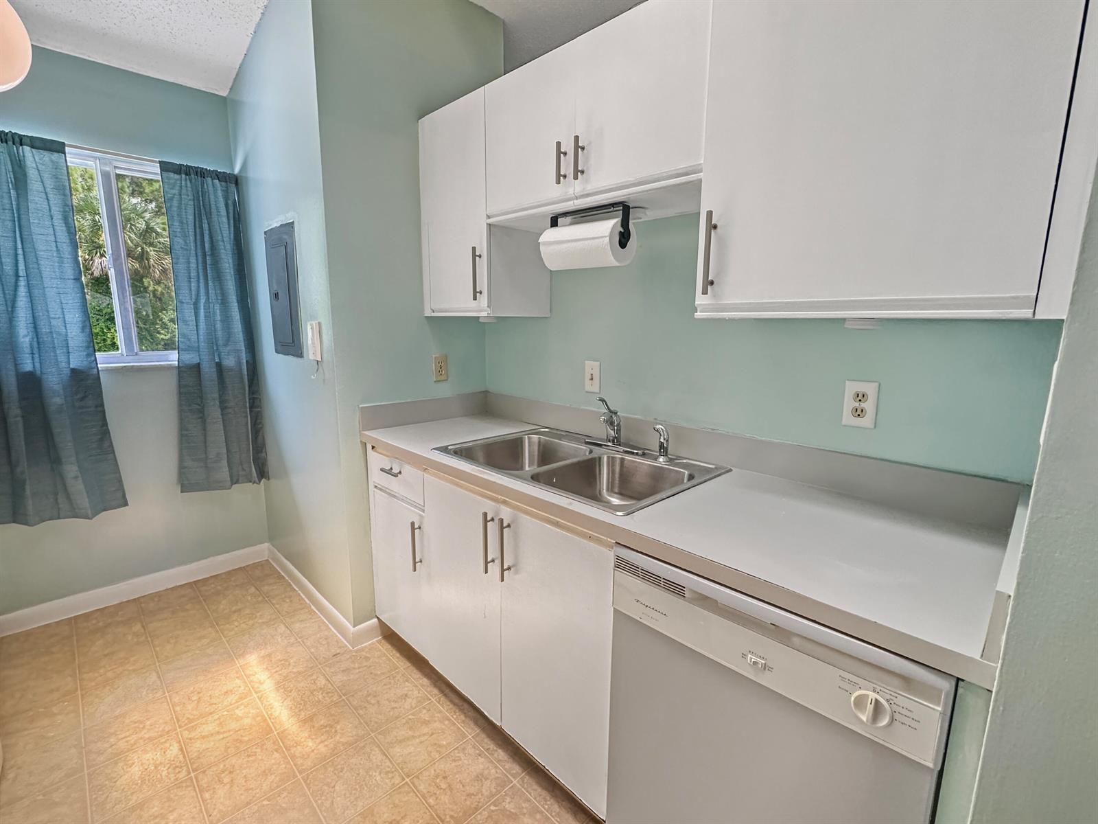 5747 Deer Run Drive # 1L, Fort Pierce FL 34951 photo 4