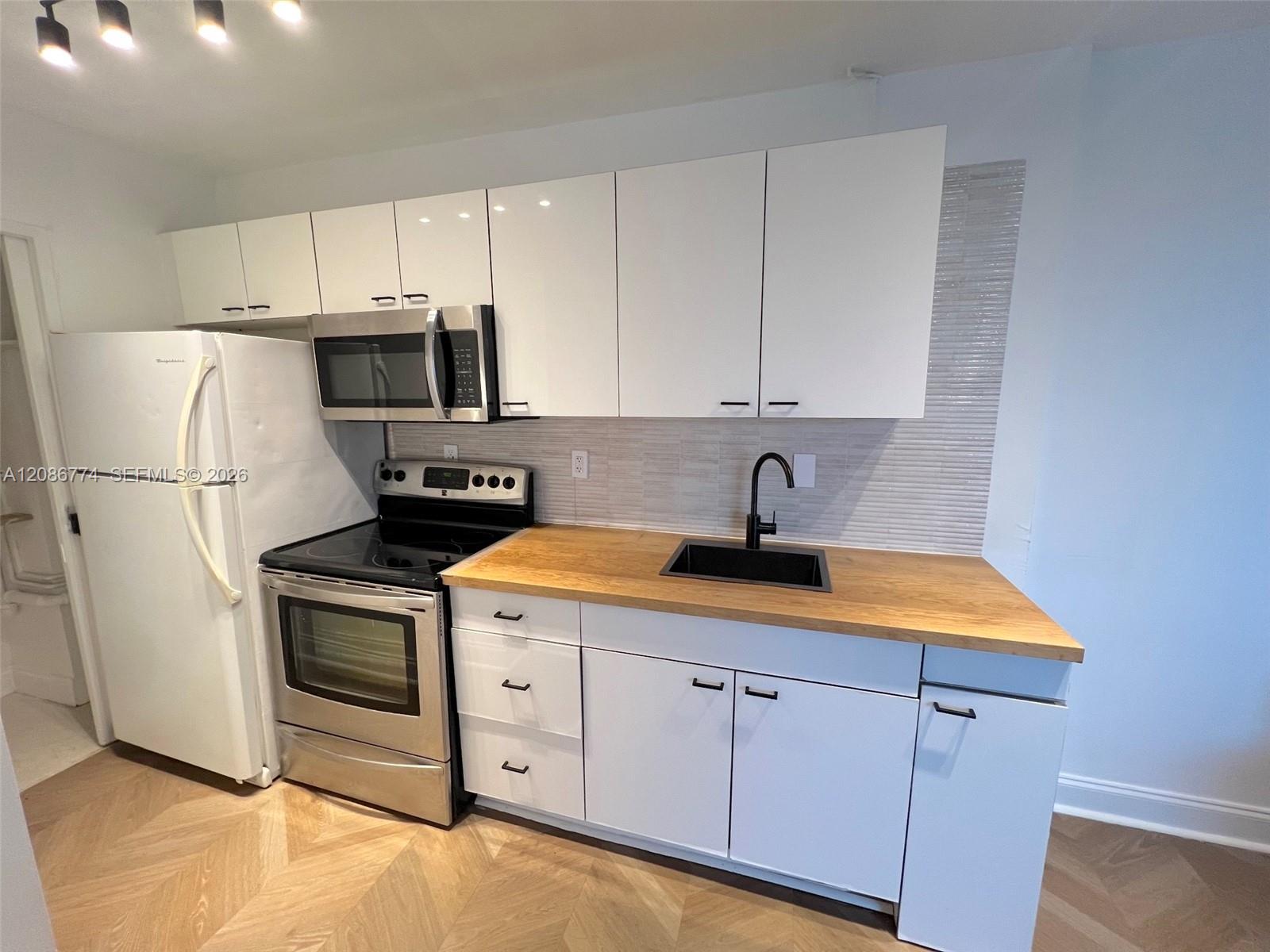 1255 Collins Ave # 604, Miami Beach FL 33139 photo 3