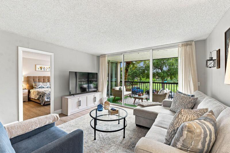 5260 NW 2nd Avenue Unit 204, Boca Raton FL 33487