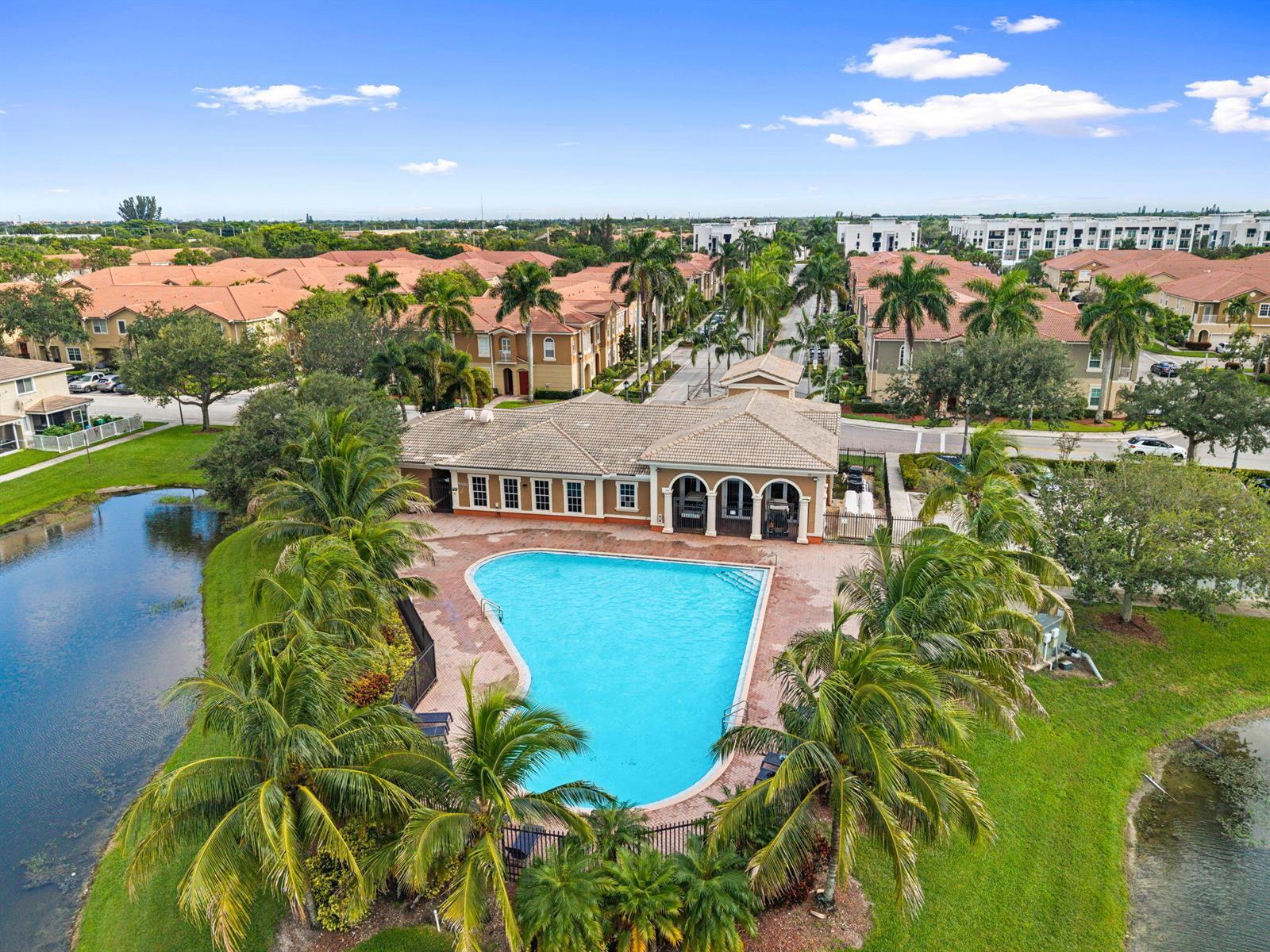 5963 GLASGOW Way, Tamarac FL 33321 photo 2