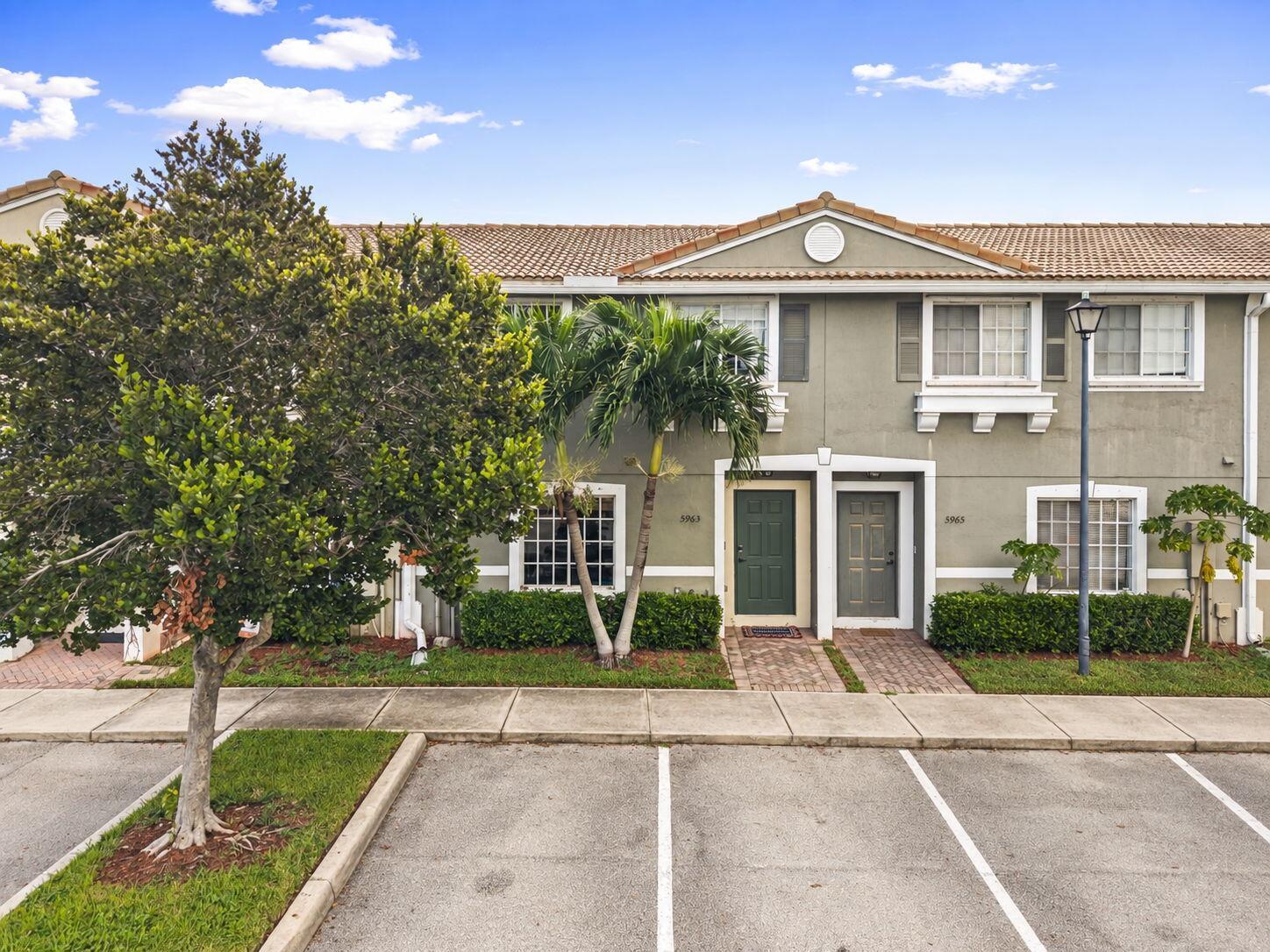 5963 GLASGOW Way, Tamarac FL 33321 photo 4