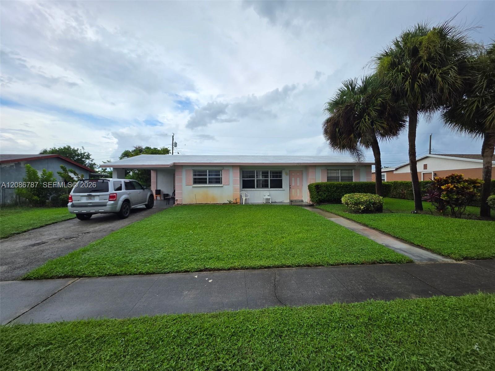 340 W 19th St, Riviera Beach FL 33404