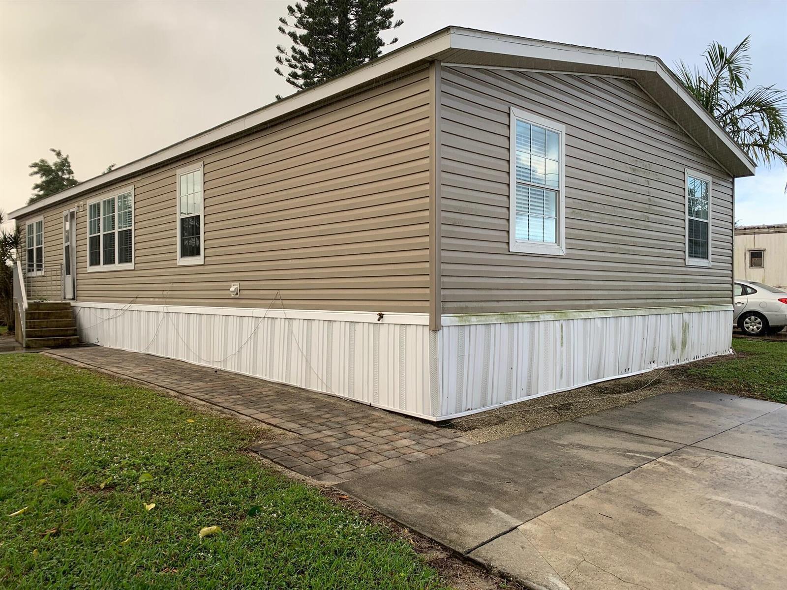 11846 N BRANCH Road, FL 33428