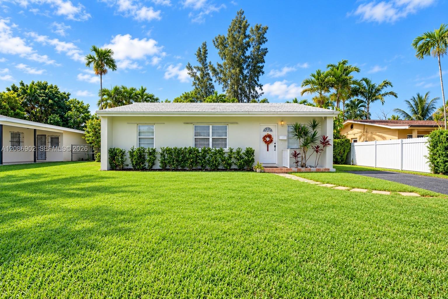 7330 SW 36th St, Miami FL 33155