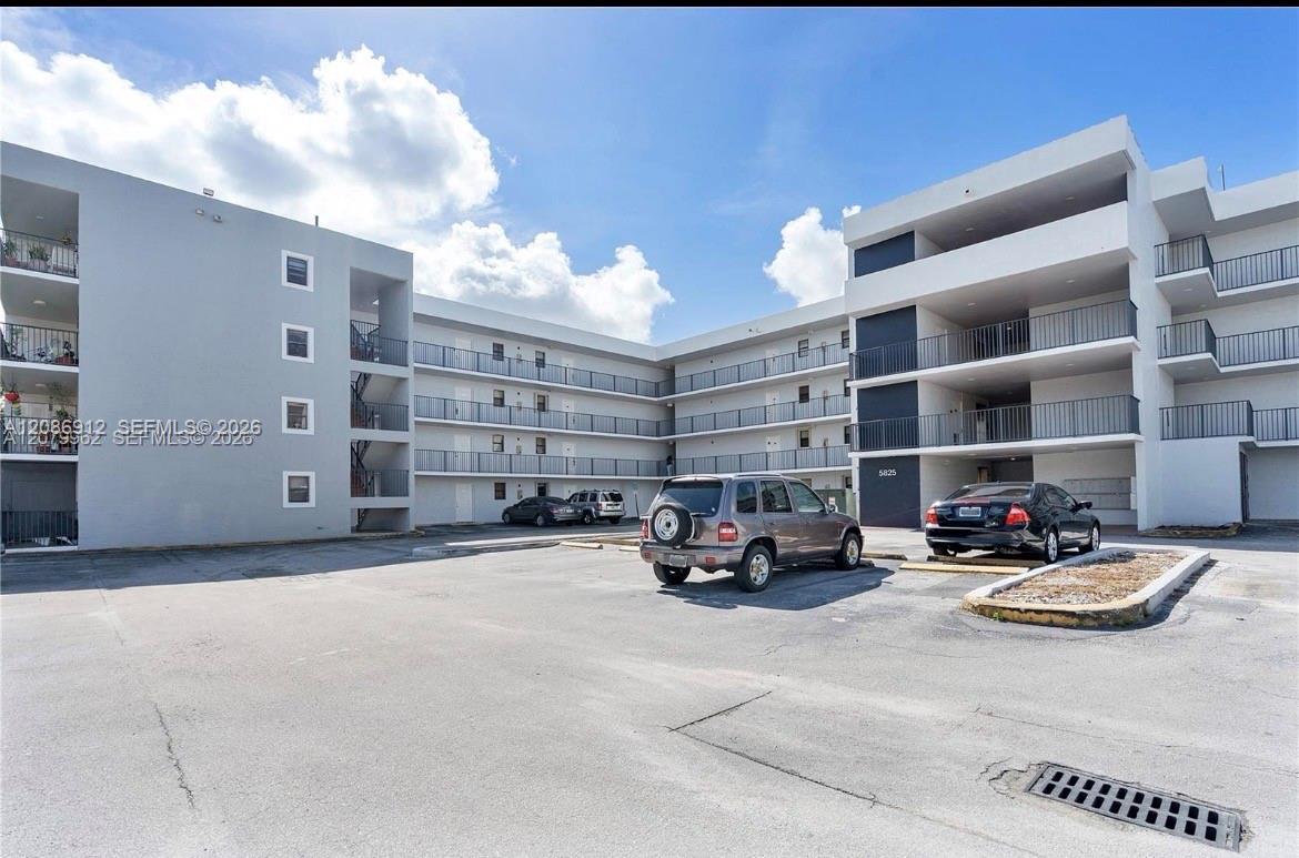 5825 W 25th Ct # 311, Hialeah FL 33016
