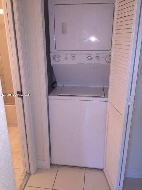 1658 SE 28th Ct # 105, Homestead FL 33035 photo 3