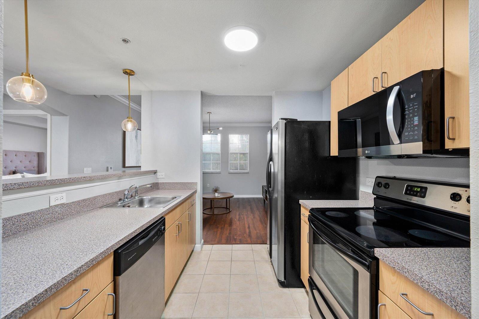 533 NE 3rd Avenue # 310, Fort Lauderdale FL 33301 photo 4