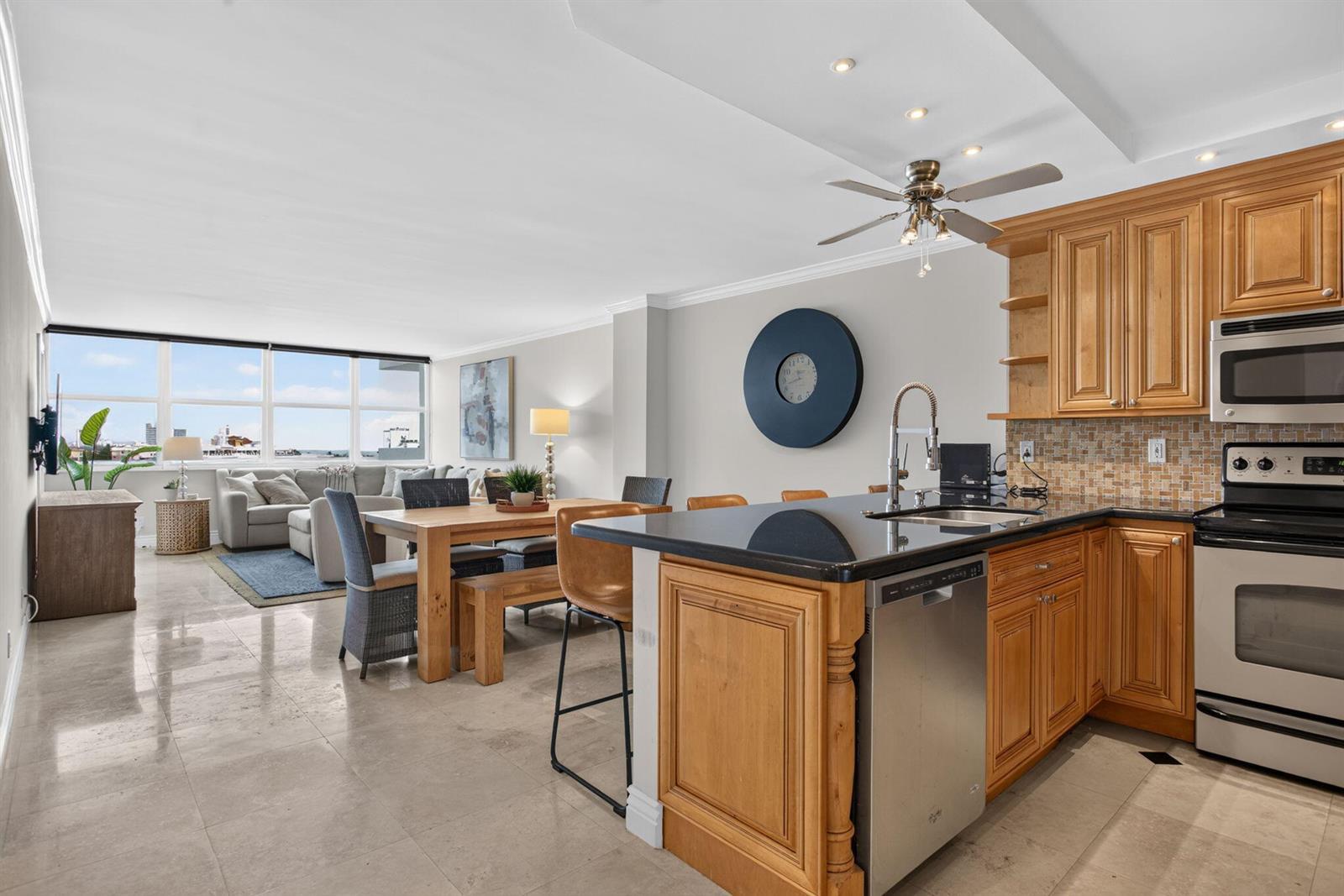 800 SE 20TH Avenue # 811, Deerfield Beach FL 33441 photo 2