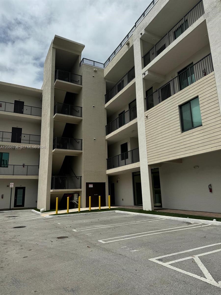 4725 NW 85th Ave # 44, Doral FL 33166 photo 2