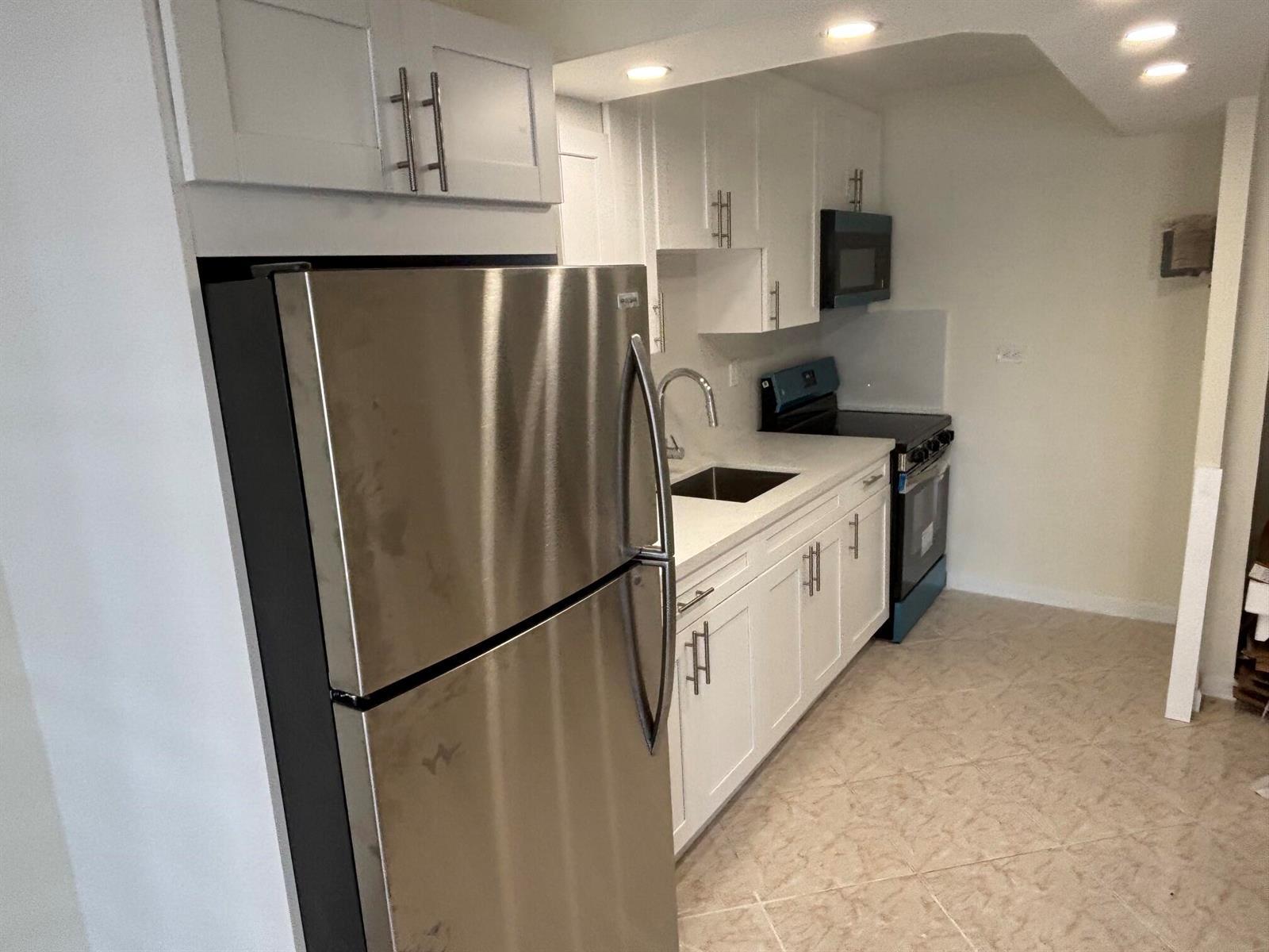 250 174TH Street # 910, Sunny Isles Beach FL 33160 photo 5