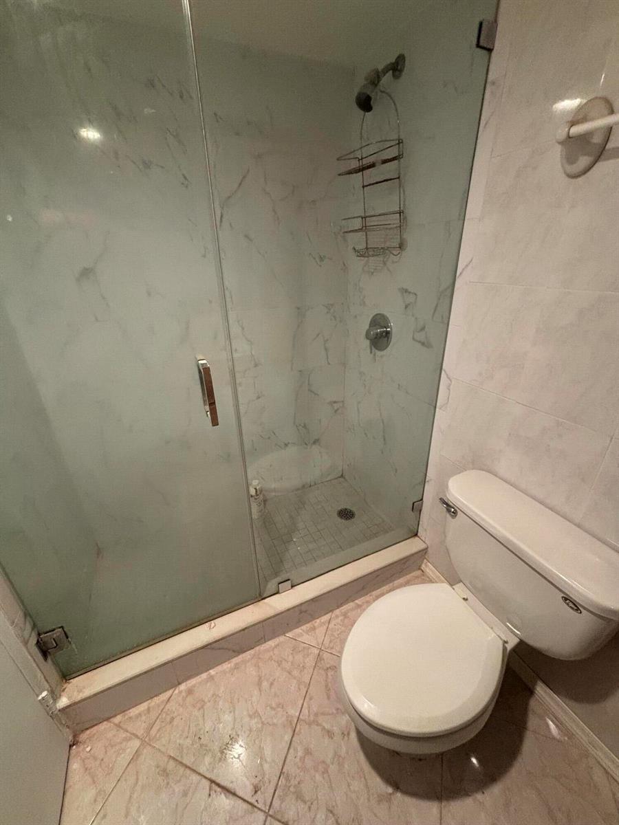 250 174TH Street # 910, Sunny Isles Beach FL 33160 photo 4