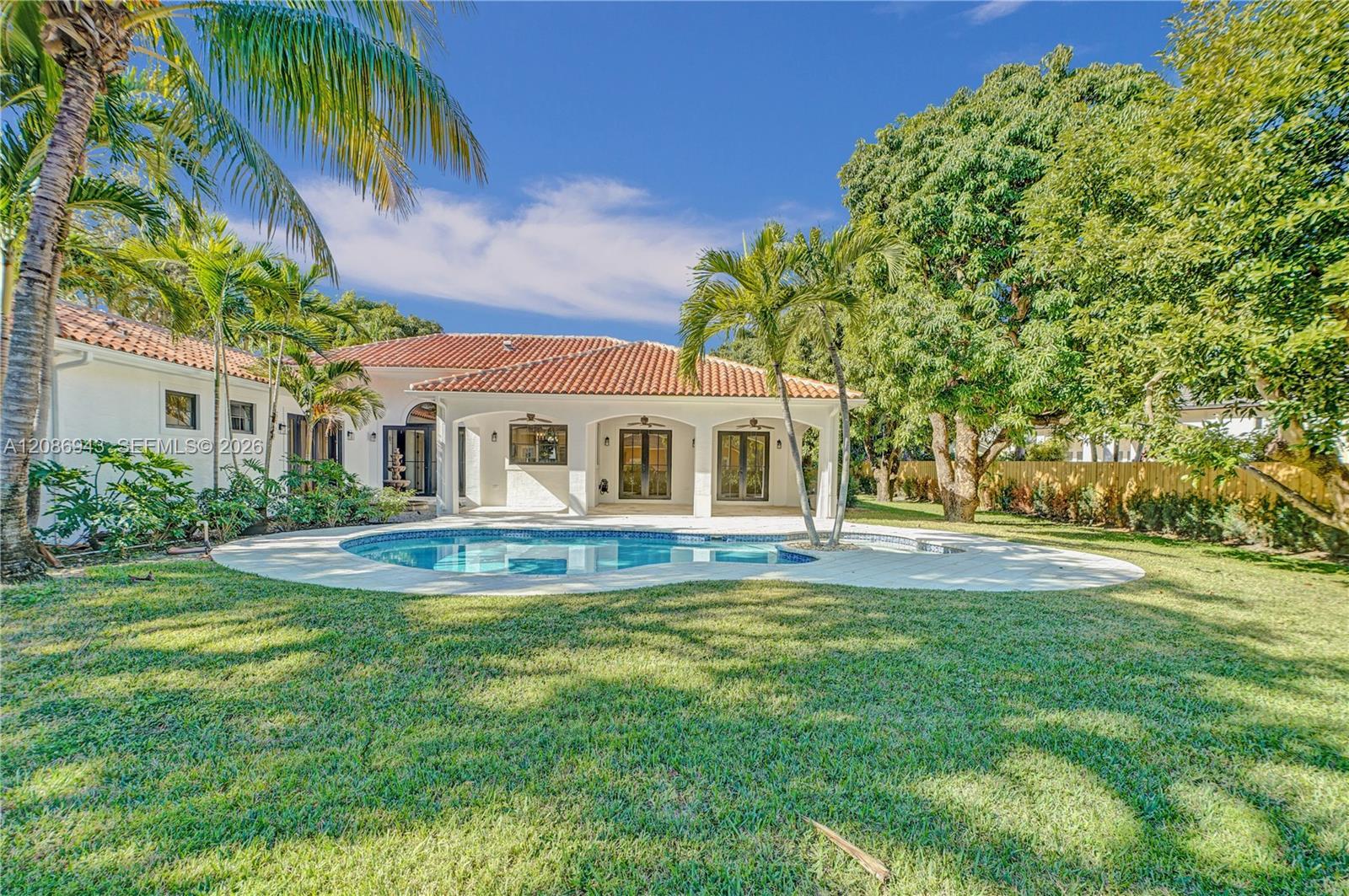 7935 SW 168th St, Palmetto Bay FL 33157 photo 2