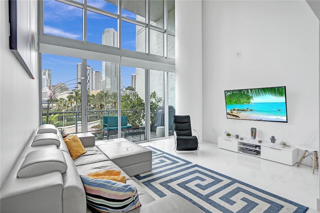 90 SW 3RD Street, Miami FL 33130 photo 5
