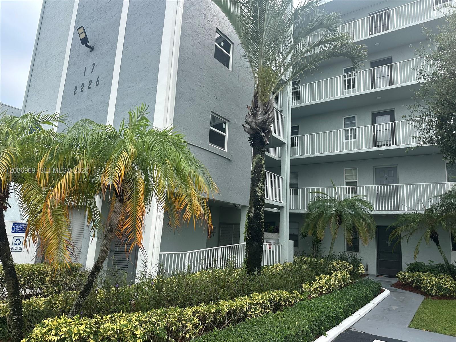 2226 N Cypress Bend Dr # 505, Pompano Beach FL 33069 photo 2