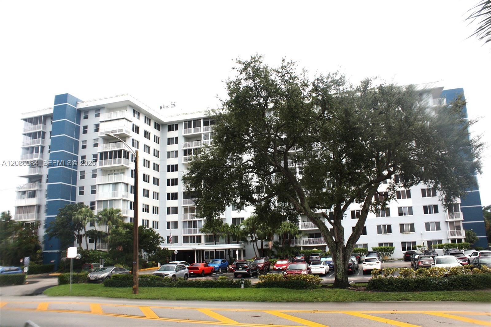 4200 Hillcrest Dr # 618, Hollywood FL 33021