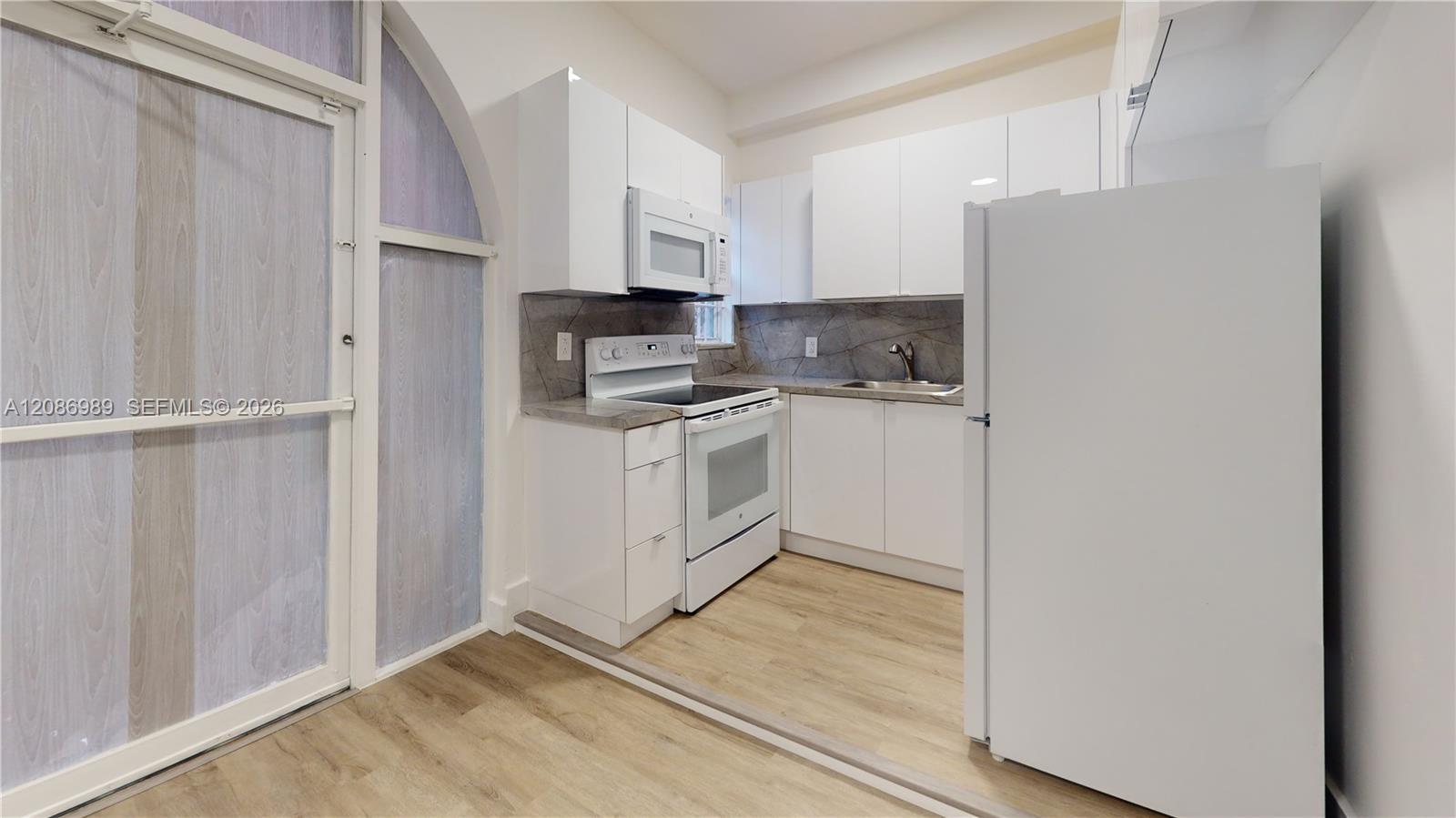 828 Pennsylvania Ave # 2, Miami Beach FL 33139
