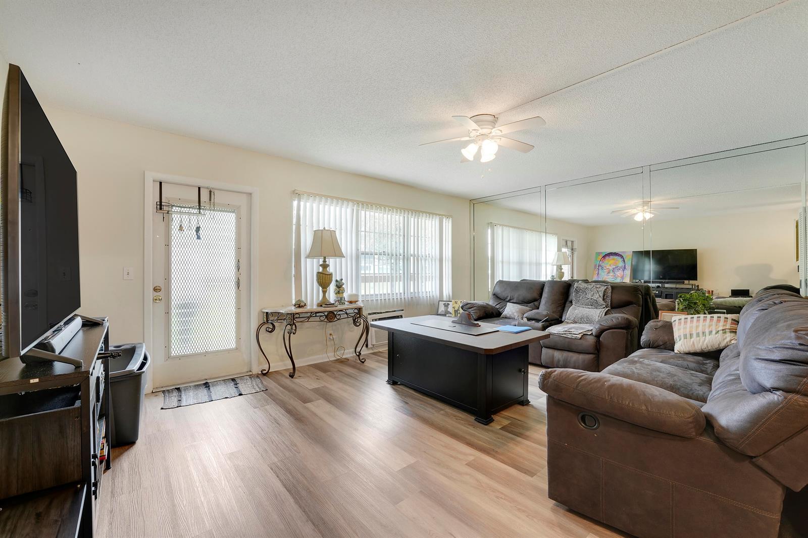 146 Mansfield D, Boca Raton FL 33434 photo 3