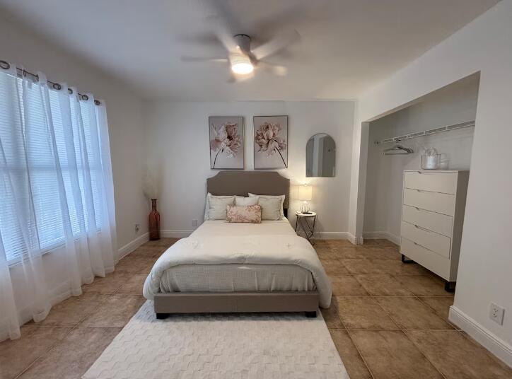 1445 LAKE CRYSTAL Drive, West Palm Beach FL 33411 photo 3