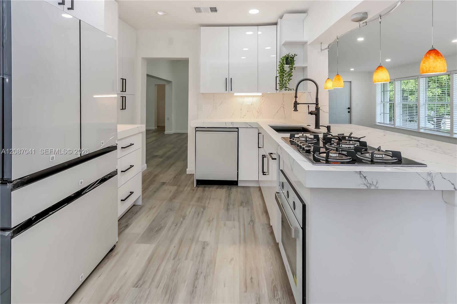 1516 Jefferson St, Hollywood FL 33020 photo 3