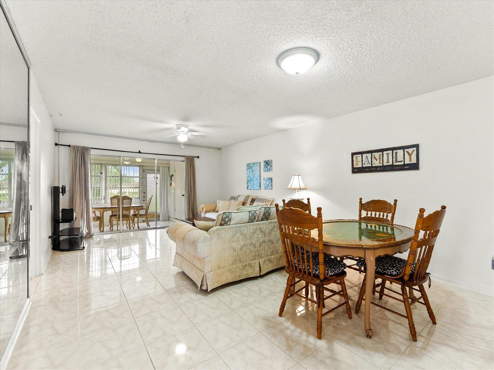341 A Covered Bridge Boulevard, Lake Worth FL 33467 photo 3