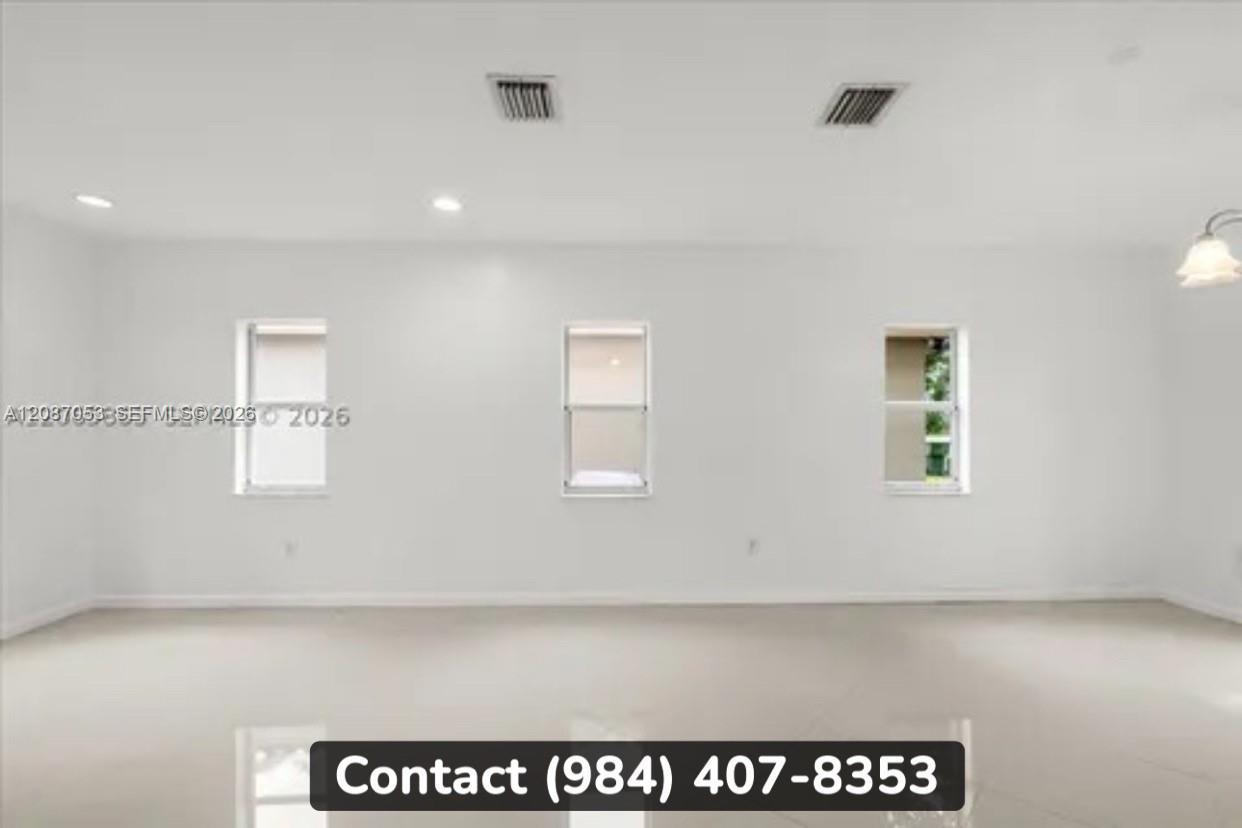 1755 NE 35th Ave, Homestead FL 33033 photo 4