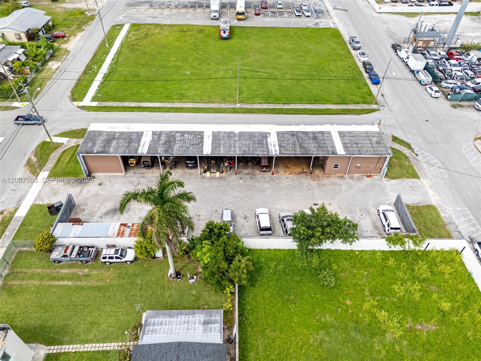 105 NE 1st Rd, Homestead FL 33030 photo 4