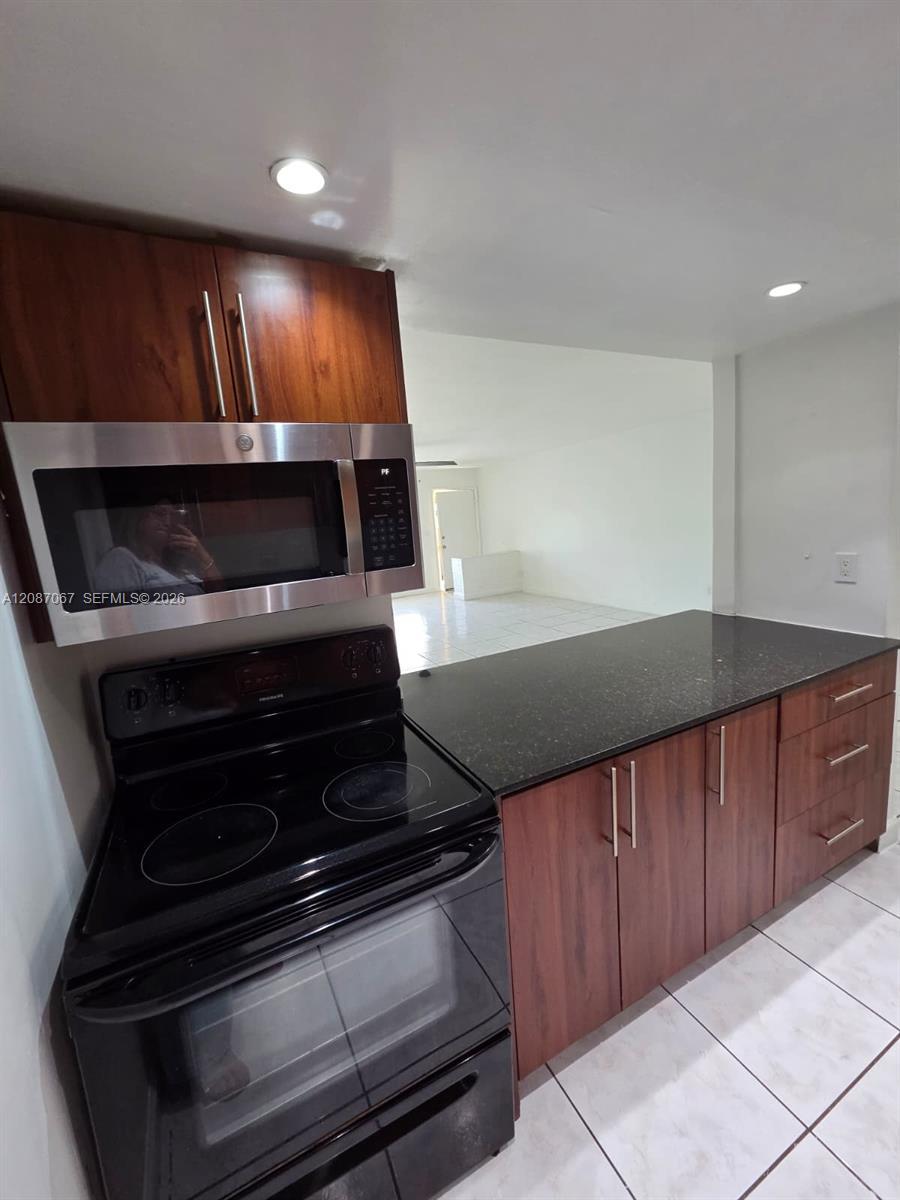 1885 NE 121st St # 8, North Miami FL 33181 photo 4