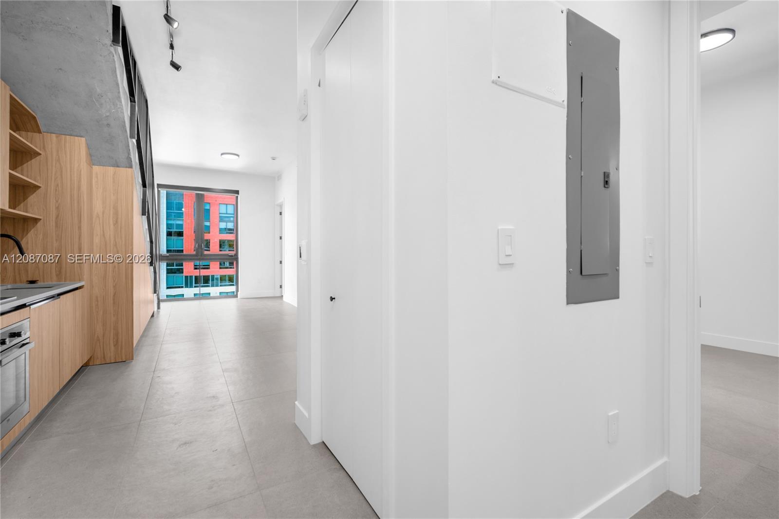 91 NW 27th St # 504, Miami FL 33127 photo 2