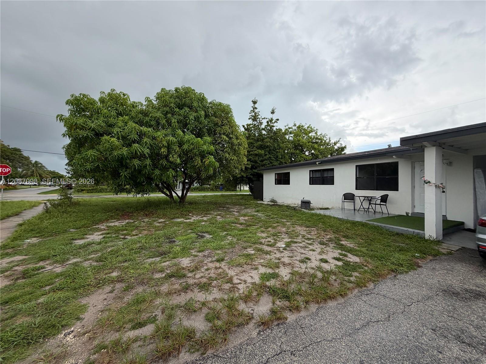 1200 NW 18th Ct # 1200, Fort Lauderdale FL 33311 photo 2